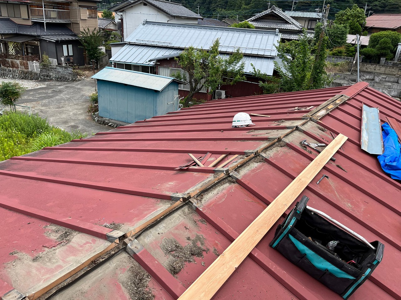 身延町　板金交換　既存撤去